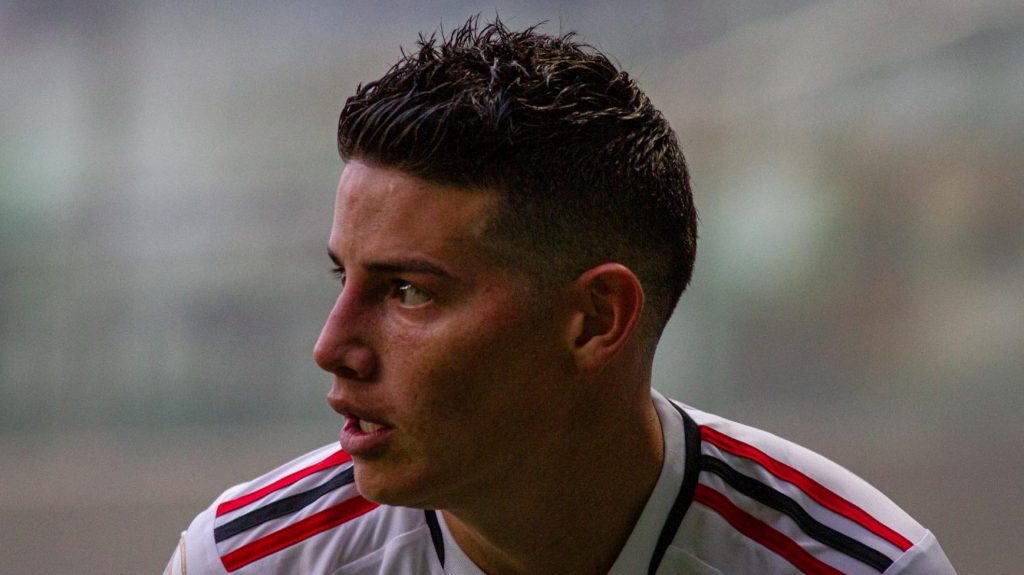 Foto: Fernando Moreno/AGIF - Time de James Rodríguez pode 'atrapalhar' o Corinthians.