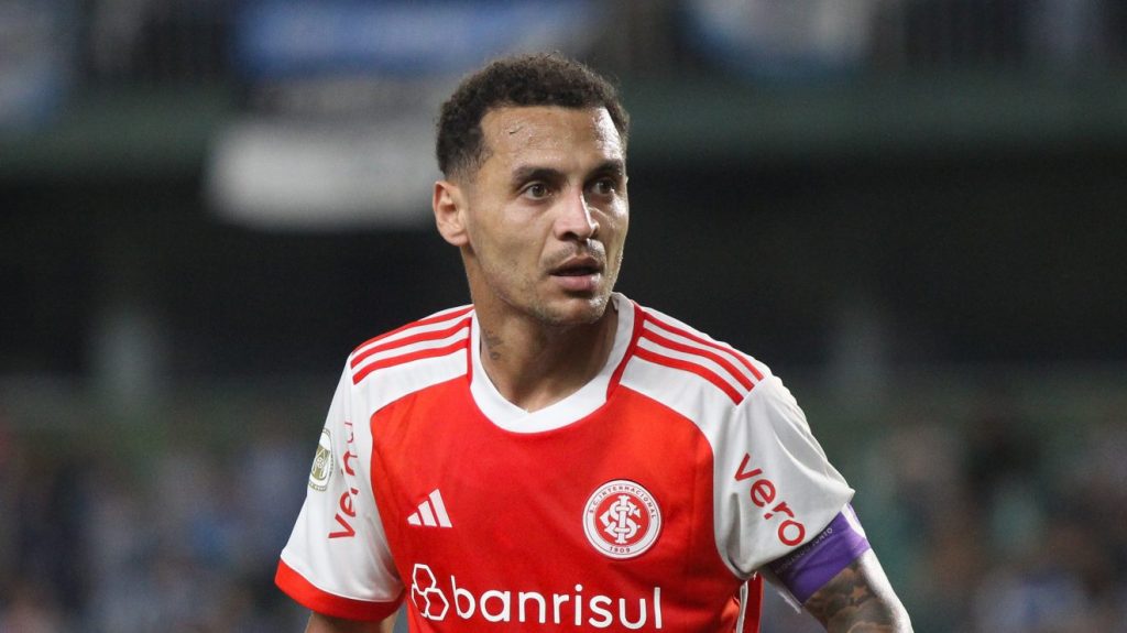 Foto: Lucas Gabriel Cardoso/AGIF - Alan Patrick virou assunto no Corinthians.