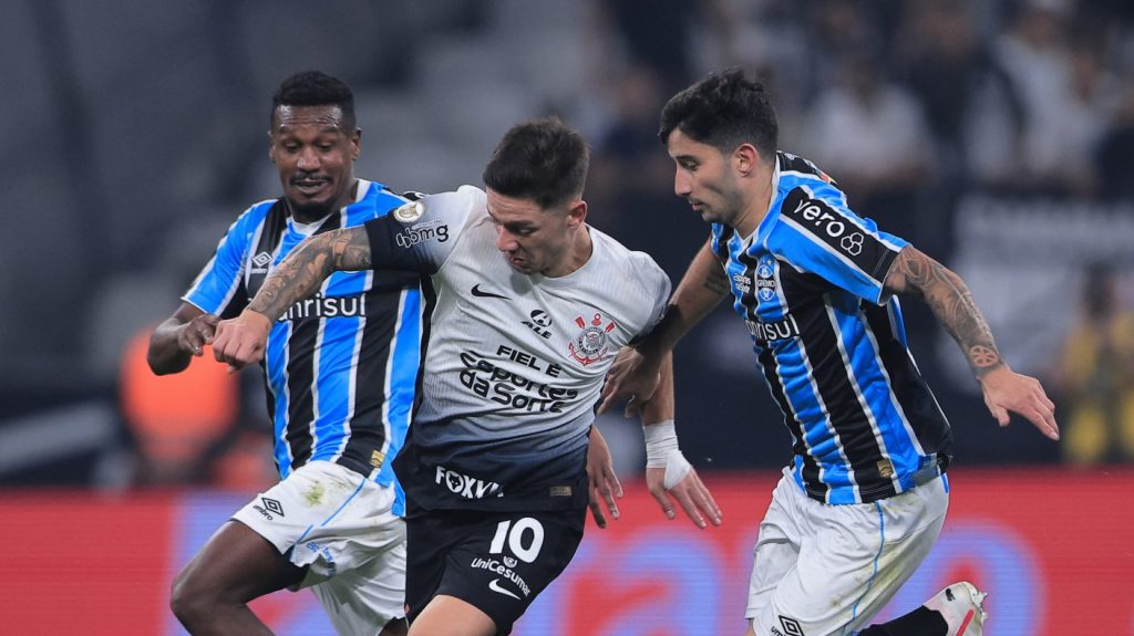 Primeiro jogo terminou em 0 a 0 - Foto: Ettore Chiereguini/AGIF.