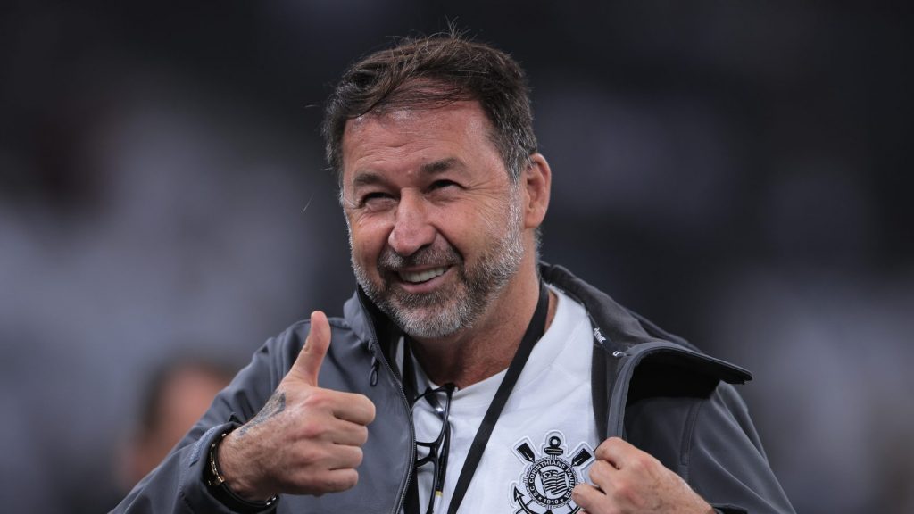 Augusto quer novos reforços no Corinthians - Foto: Ettore Chiereguini/AGIF.