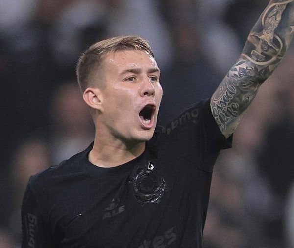 Foto: Ettore Chiereguini/AGIF - Charles tomou uma decisão sobre sair do Corinthians.