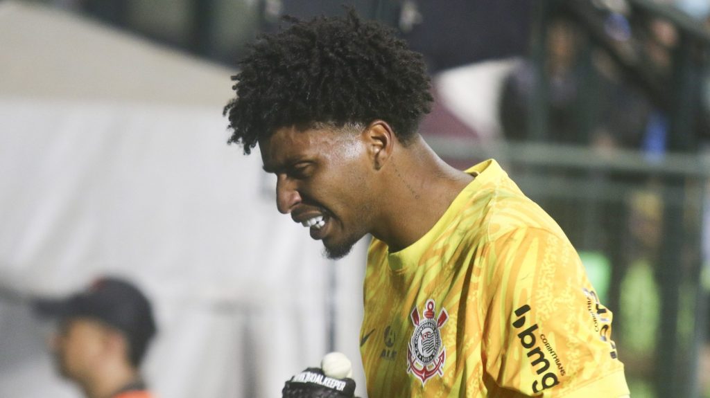 Foto: Gabriel Machado/AGIF - Companheiro de Hugo deve jogar no Corinthians.