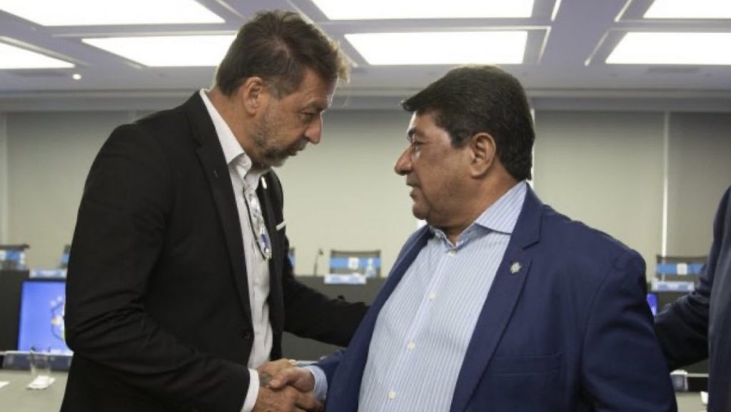 Foto: Leandro Lopes/CBF - Augusto Melo decidiu agir no Corinthians.