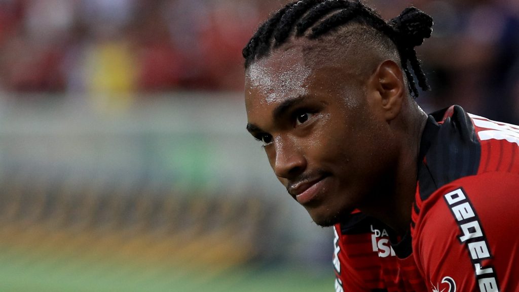 Atacante viveu altos e baixos no Flamengo - Foto: Buda Mendes/Getty Images.