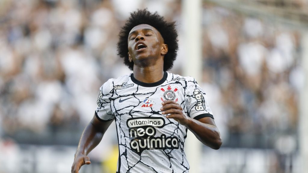 Willian deixou o Corinthians em 2022 - Foto: Ricardo Moreira/Getty Images.