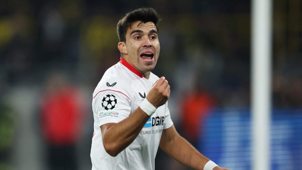 Lateral deve assinar com o River-ARG - Foto: Marcos Acuña foi especulado no Corinthians - Foto: Alex Grimm/Getty Images.