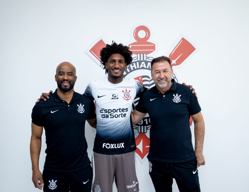 Foto: Rodrigo Coca/Agência Corinthians - Talles Magno foi anunciado oficialmente.