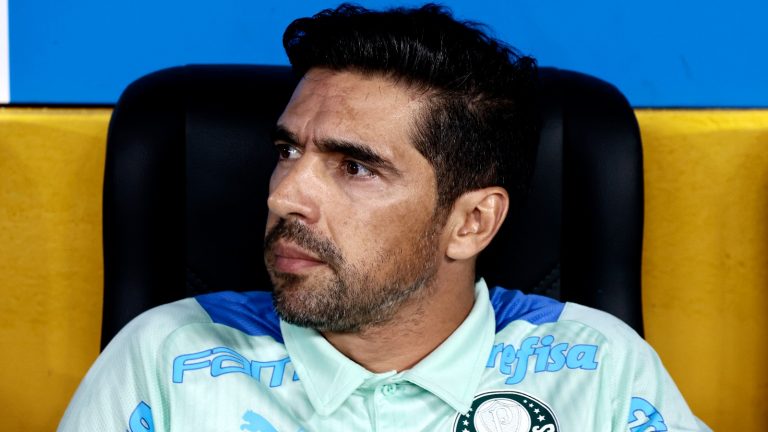 Abel Ferreira relembrou uma declaração do volante - Foto: Franklin Jacome/Getty Images.