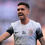 Foto: Ettore Chiereguini/AGIF - Coronado tenta se encontrar no Timão.