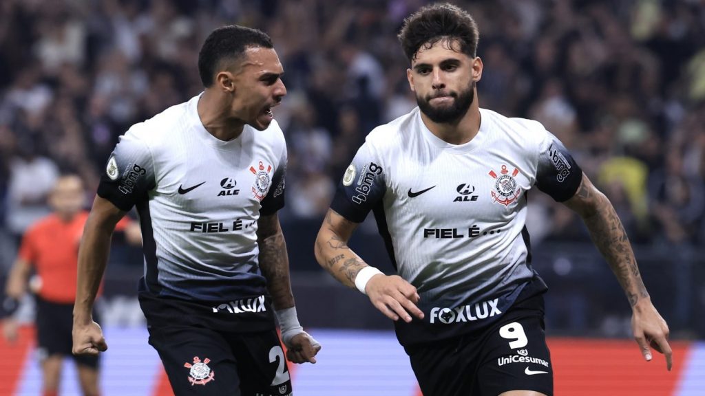 Compra de Matheuzinho prejudicou o Corinthians - Foto: Marcello Zambrana/AGIF.