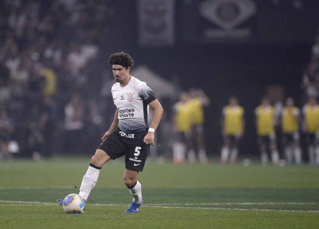 Foto: Alan Morici/AGIF - André Ramalho virou assunto no Corinthians.