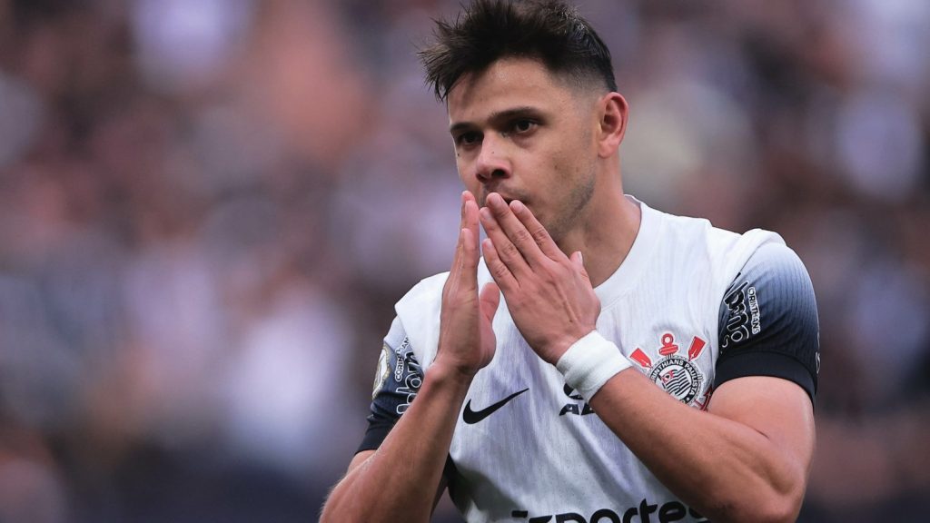 Romero marcou duas vezes na vitória do Corinthians - Foto: Ettore Chiereguini/AGIF.