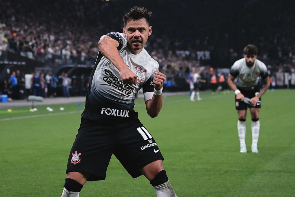 Foto: Ettore Chiereguini/AGIF - Romero manda a real após classificação do Corinthians.