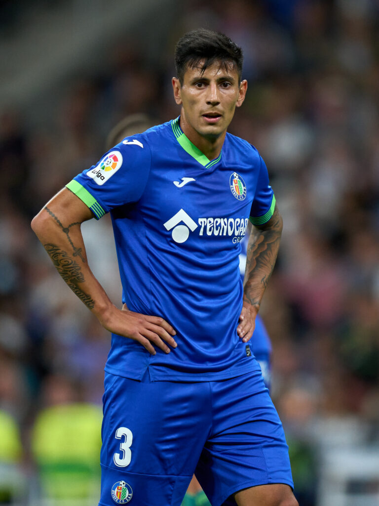 Fabricio Angileri pode jogar no Corinthians - Photo by Angel Martinez/Getty Images.