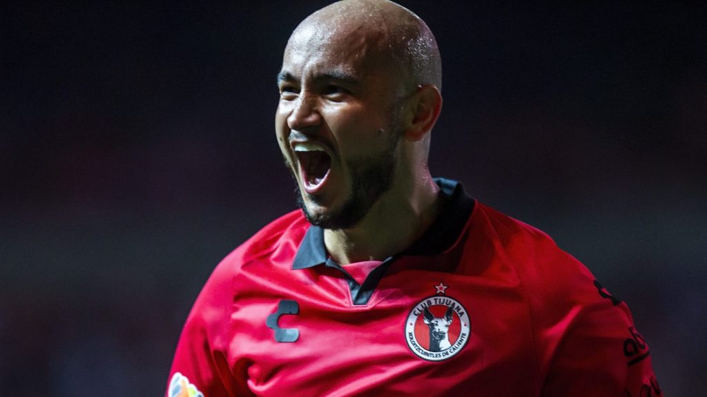 González não vai jogar pelo Corinthians - Foto: Francisco Vega/Getty Images.