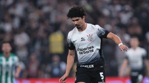 Foto: Ettore Chiereguini/AGIF - André Ramalho foi reserva no Corinthians na Sul-Americana.