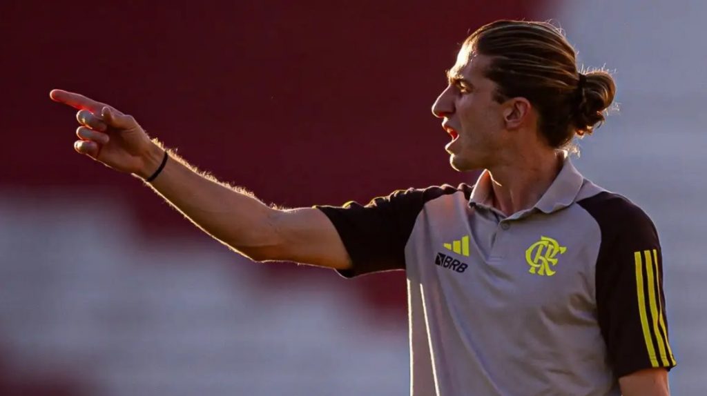 Denílson prevê diferença no Flamengo com Filipe Luís- Foto: Paula Reis/CRF.