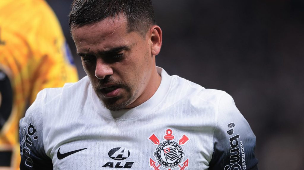 Fagner quis deixar o Corinthians - Foto: Ettore Chiereguini/AGIF.
