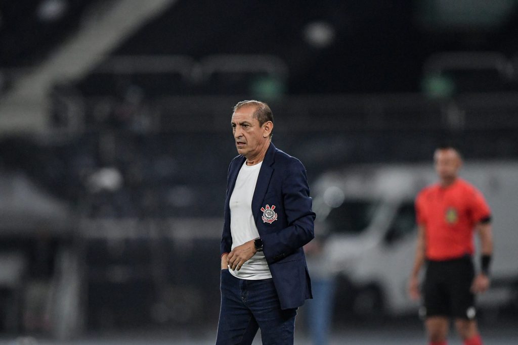 Ramón Díaz não é mais bem visto pela torcida - Foto: Thiago Ribeiro/AGIF.