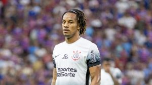 Foto: Baggio Rodrigues/AGIF - Carrillo ajudou muito no empate do Corinthians.