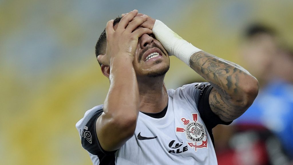 Foto: Alexandre Loureiro/AGIF - Dívida por Matheuzinho pode 'atrapalhar' os planos do Corinthians.