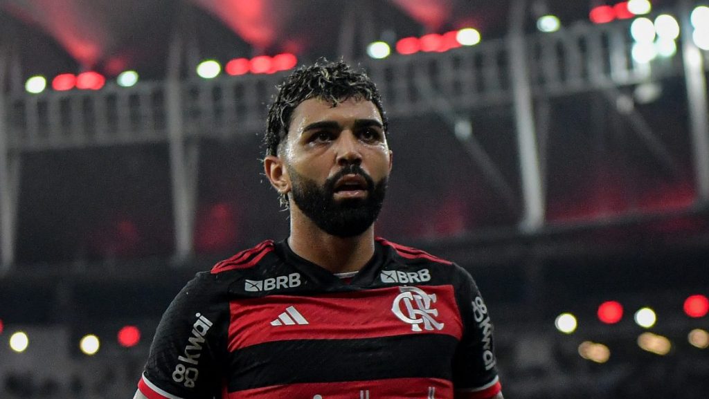 Foto: Thiago Ribeiro/AGIF - Gol de Gabigol contra o Corinthians foi anulado.