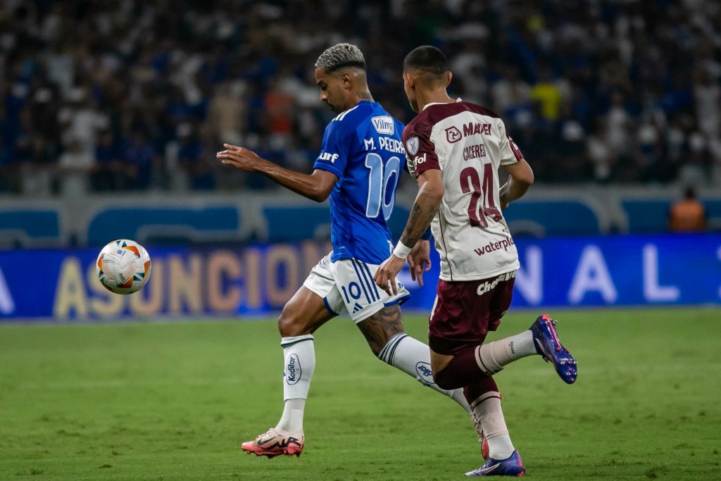 Cruzeiro superou o Lanús - Foto: Fernando Moreno/AGIF.