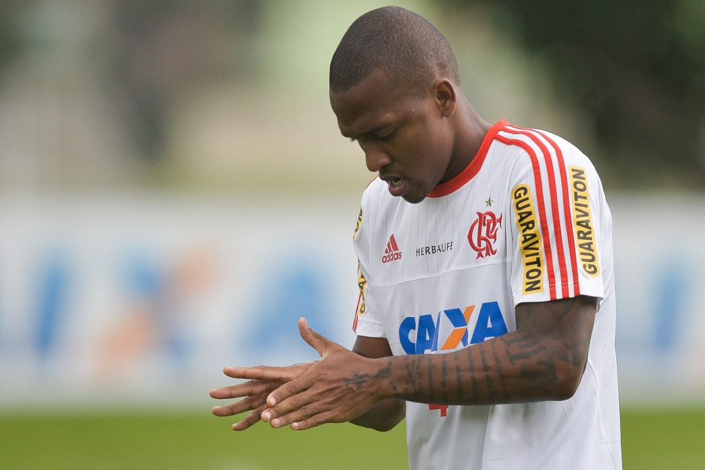 Zagueiro começou a carreira no Flamengo - Foto: Pedro Martins/AGIF.