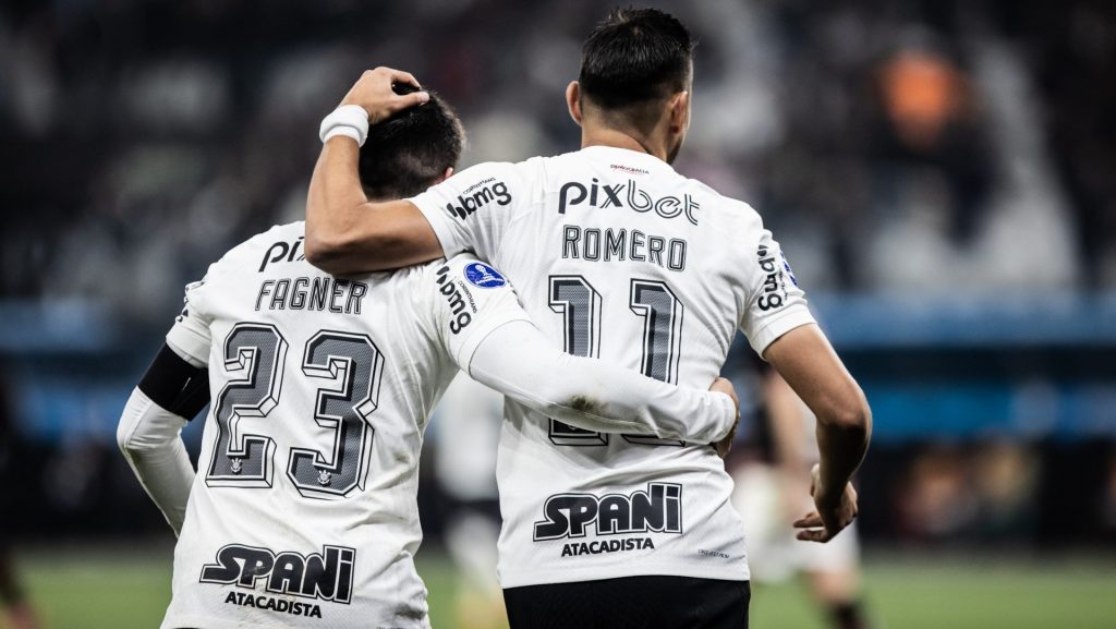 Veterano quer jogar mais pelo Corinthians - Foto: Abner Dourado/AGIF.