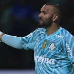 Weverton errou no segundo gol marcado pelo Corinthians - Foto: Ettore Chiereguini/AGIF.