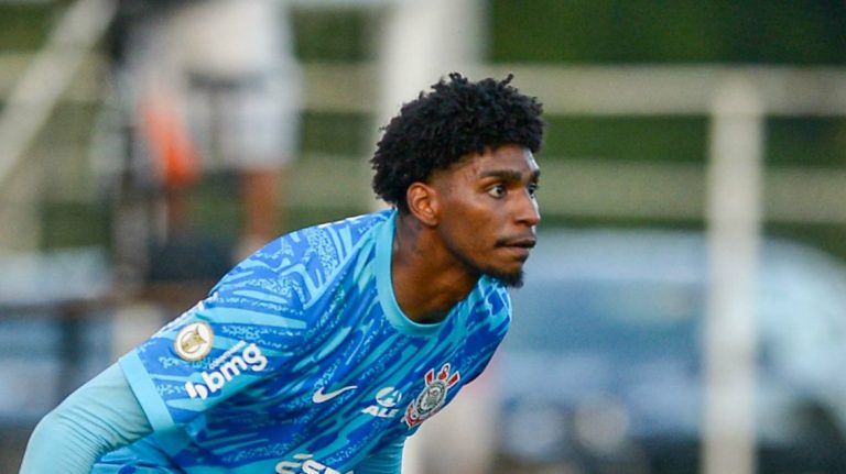 Foto: Jhony Pinho/AGIF - Hugo tem situação definida no Corinthians.