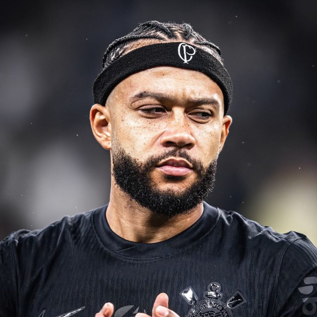 Foto: Léo Lima - Depay passou por 'apertos' antes de Corinthians x Palmeiras.