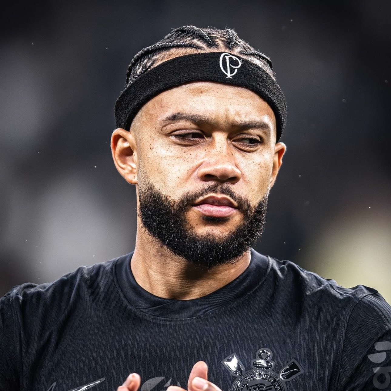 Foto: Léo Lima - Depay passou por 'apertos' antes de Corinthians x Palmeiras.