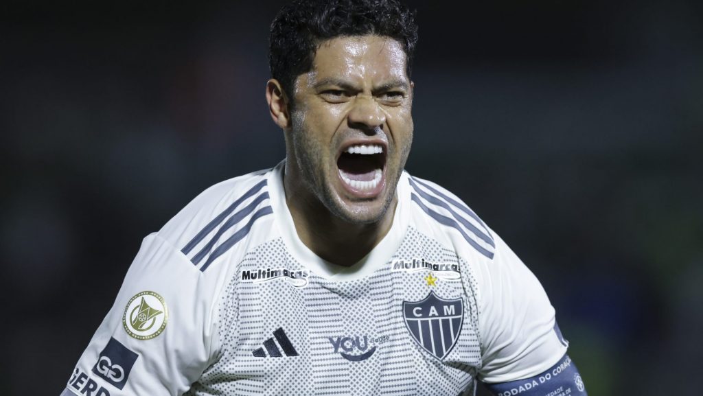 Alvo do Corinthians pode atuar com Hulk - Foto: Alexandre Schneider/Getty Images.