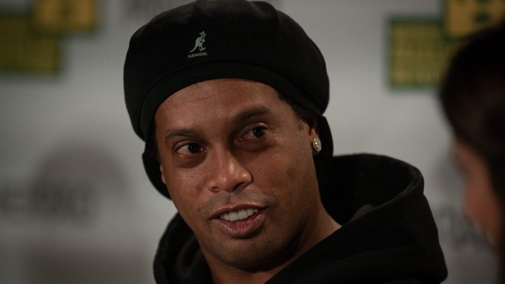Foto: Marcelo Alvarenga/AGIF - Ronaldinho ajudou o Corinthians a contratar reforço.