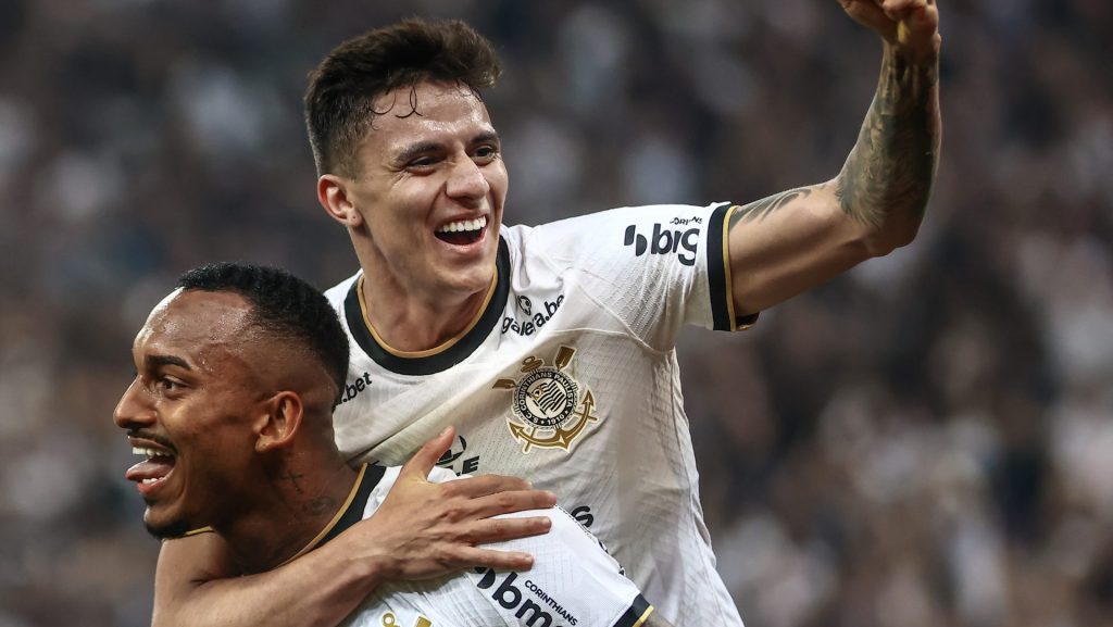 Corinthians pode contratar Mantuan - Foto: Marcello Zambrana/AGIF.