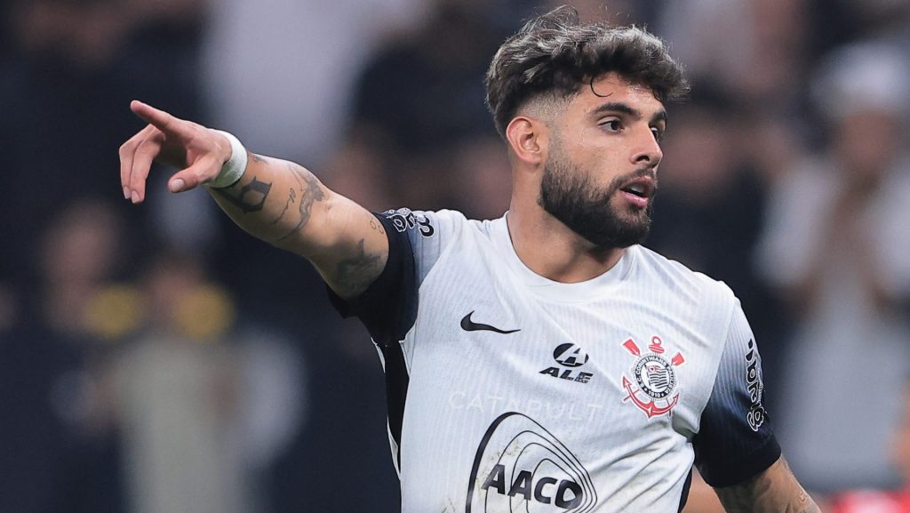 Corinthians e Grêmio se enfrentam neste domingo (8) - Foto: Ettore Chiereguini/AGIF.
