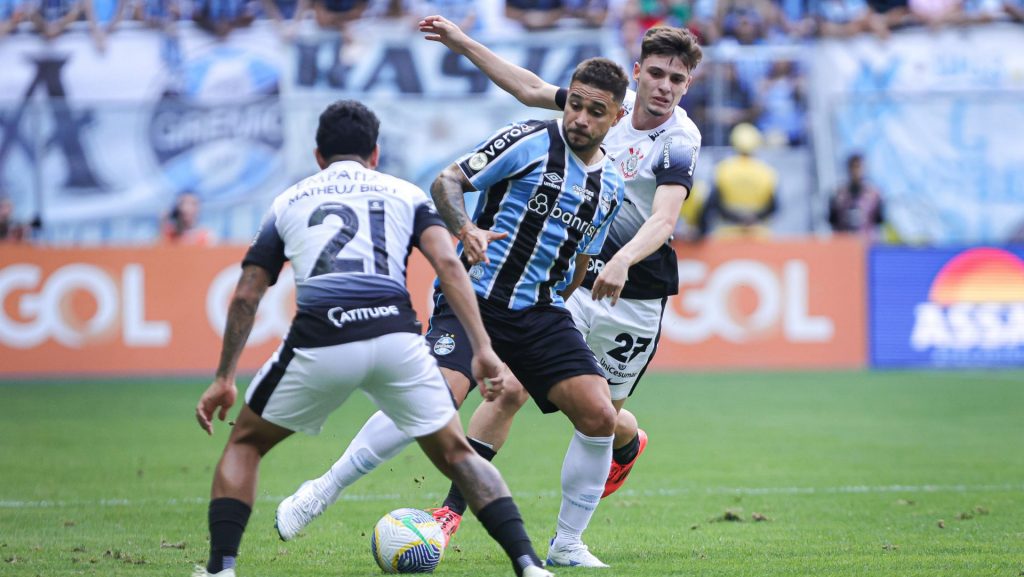 Timão foi superior ao rival - Foto: Maxi Franzoi/AGIF.
