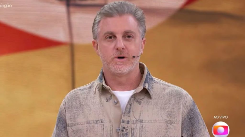 Foto: Reprodução/TV Globo/tvpop - Luciano Huck também ajudou o Corinthians.