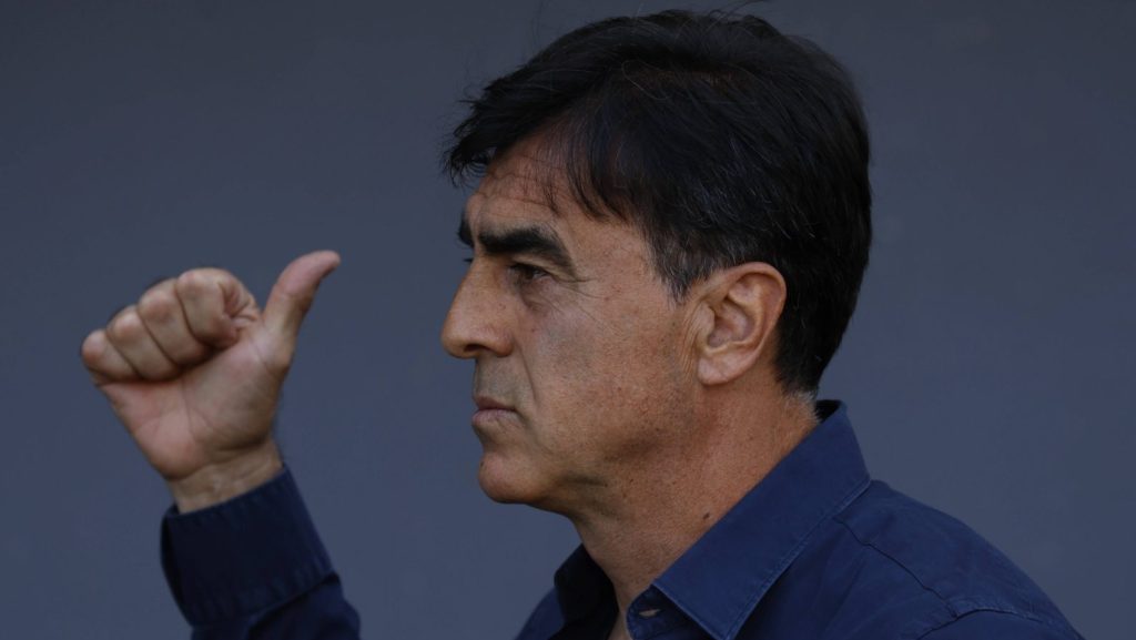 Quinteros, técnico do Grêmio, pode atrapalhar o Corinthians - Foto: IMAGO/Photosport.