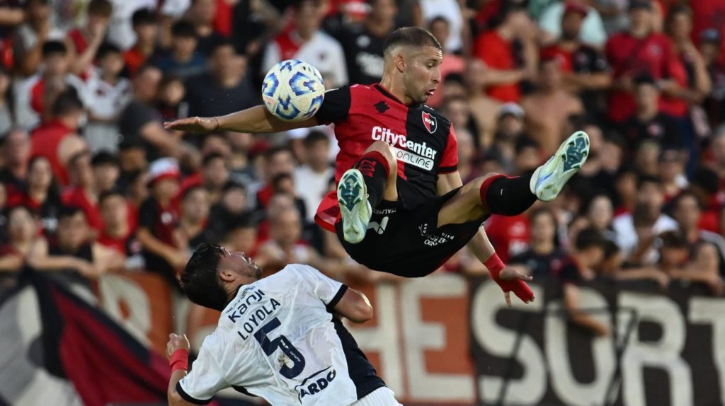 Matko Miljevic pode jogar no Timão - Foto: IMAGO/PhotoCero5.