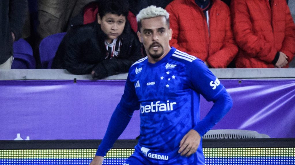 Corinthians emprestou Fagner - Foto: Gustavo Aleixo/Cruzeiro.