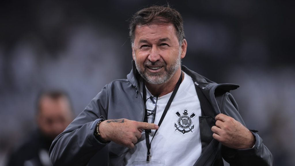 Foto: Ettore Chiereguini/AGIF - Augusto Melo vai manter Bidu no Corinthians.