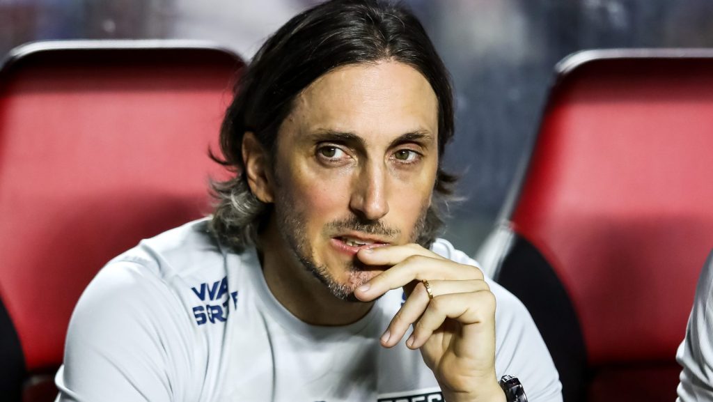 São Paulo x Corinthians se enfrentam neste domingo (26) - Foto: Marco Miatelo/AGIF.