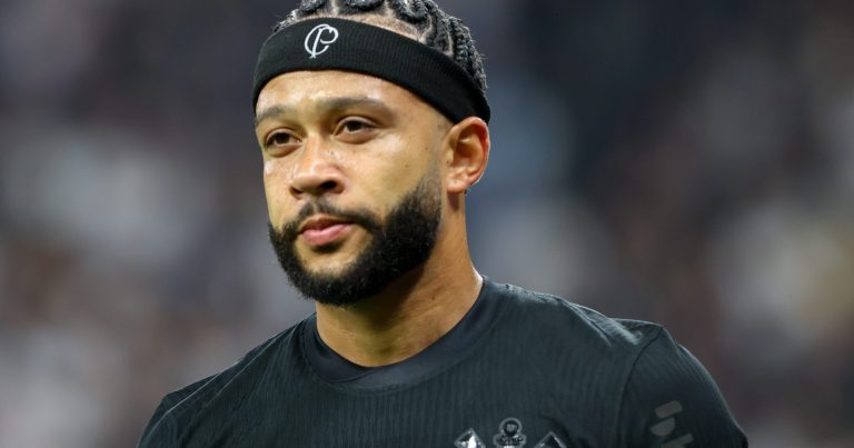 Jogador quer atuar com Memphis no Corinthians - Foto: AGIF.