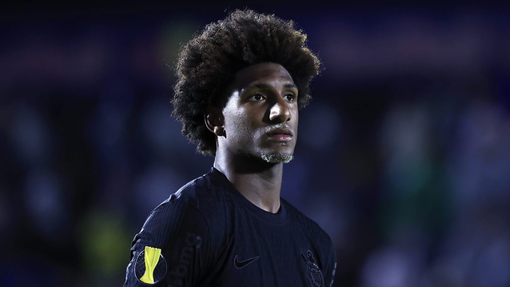 Foto: Marcello Zambrana/AGIF - Talles Magno é o grande destaque do Corinthians em 2025 e tem futuro indefinido.