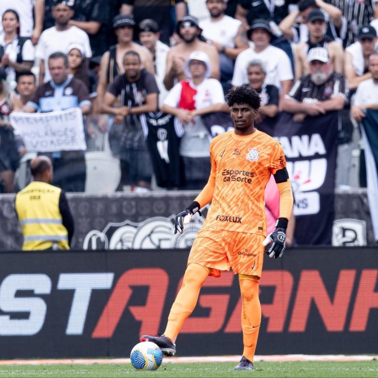 Foto: Rodrigo Coca/Ag. Corinthians - Hugo Souza falou sobre a campanha.