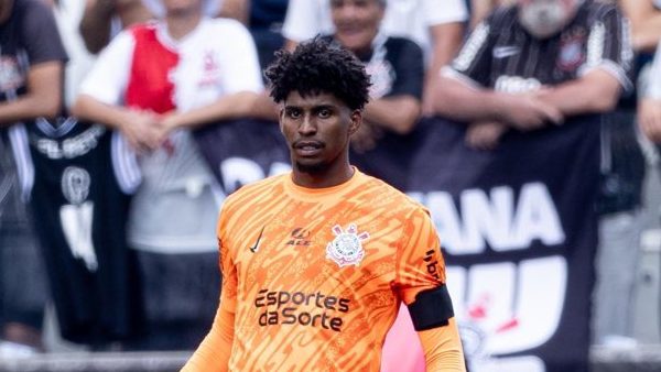 Foto: Rodrigo Coca/Ag. Corinthians - Hugo Souza falou sobre a campanha.