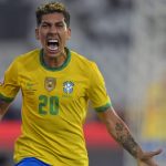 Foto: Thiago Ribeiro/AGIF - Roberto Firmino volta a entrar no radar do Corinthians