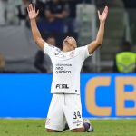 Foto: Gilson Lobo/AGIF - Murillo virou 'case' dentro do Corinthians para a formação de zagueiro